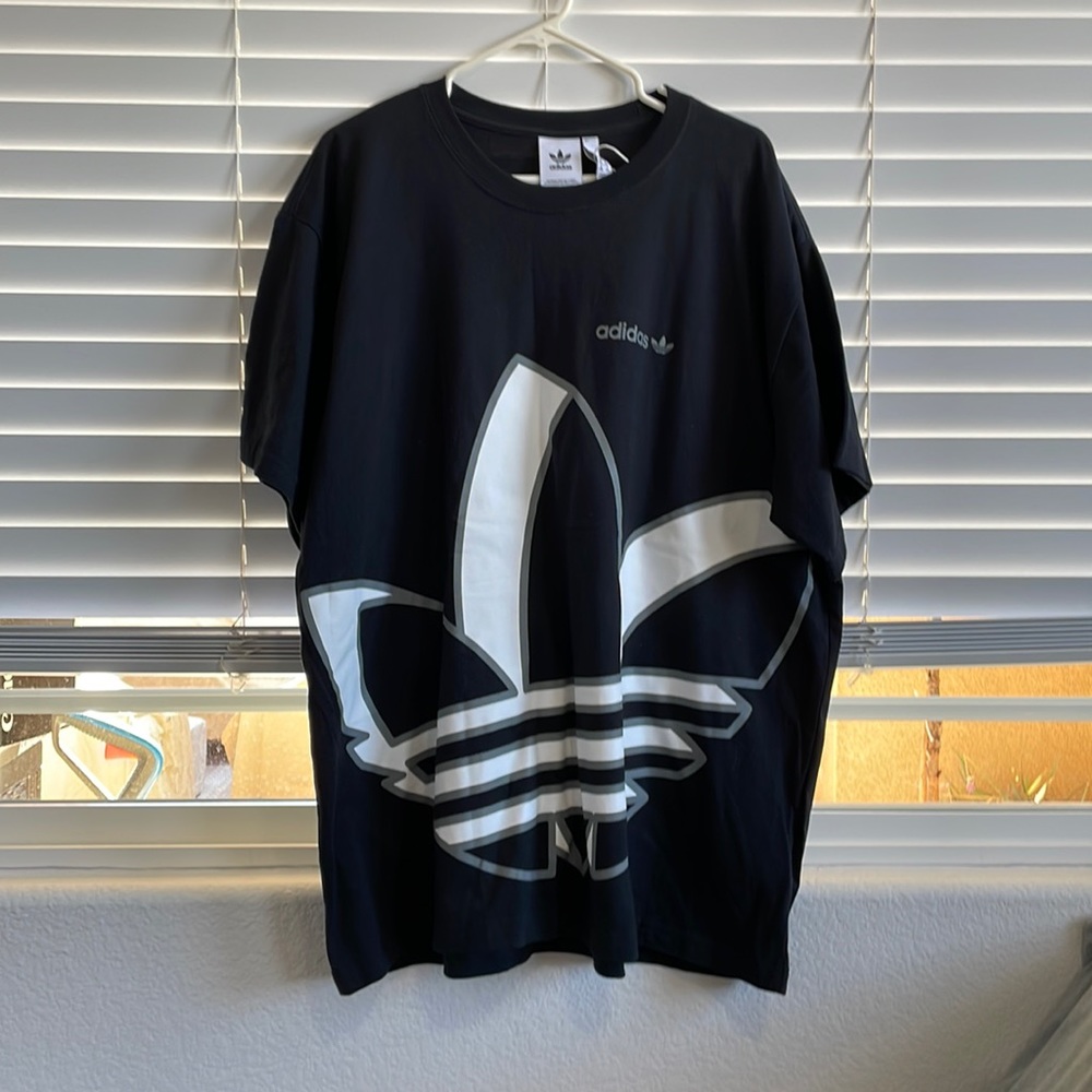 Adidas tshirt